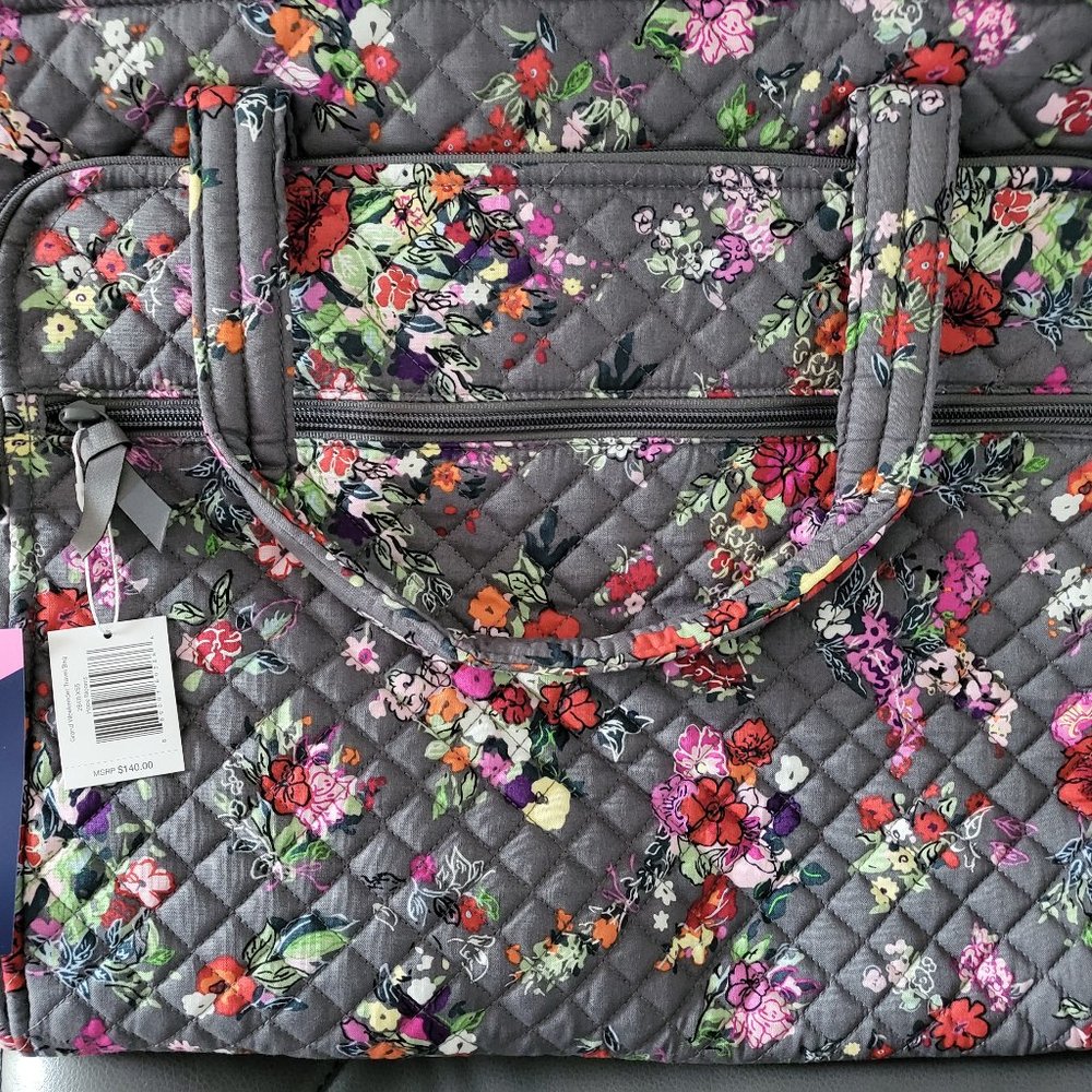 Vera Bradley Hope blooms NWT Grand Weekender